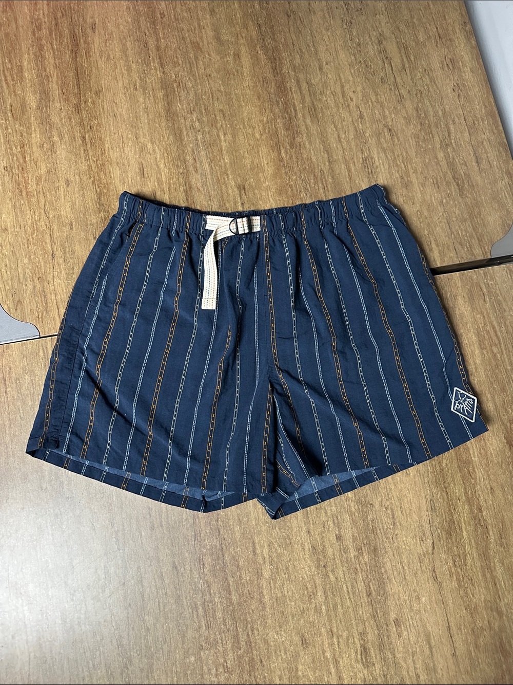 Prana like new men’s Indio heritage stormy night blue adjustable belt shorts